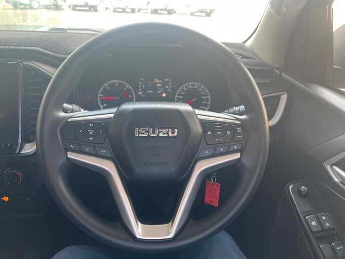 2023 Isuzu D-MAX LS-M