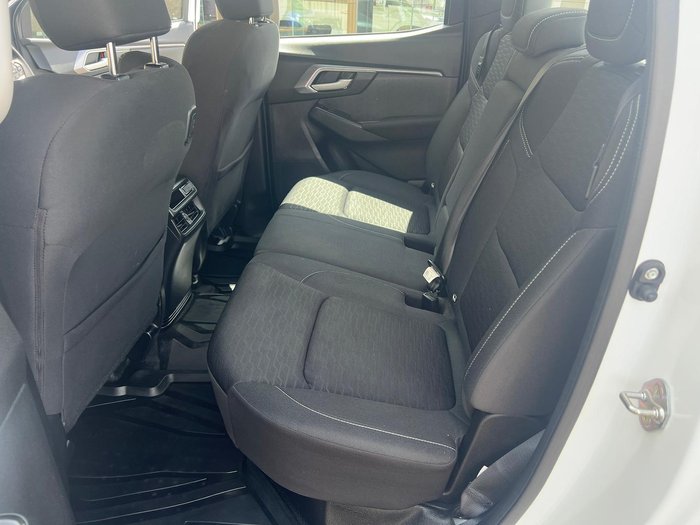 2023 Isuzu D-MAX LS-M