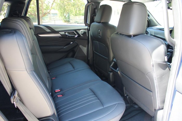 2025 Isuzu MU-X LS-T