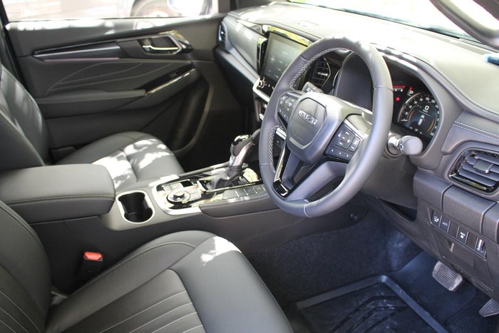 2025 Isuzu MU-X LS-T