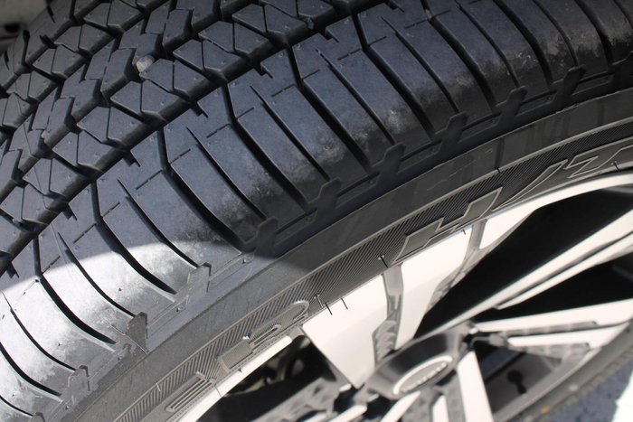 2025 Isuzu MU-X LS-T