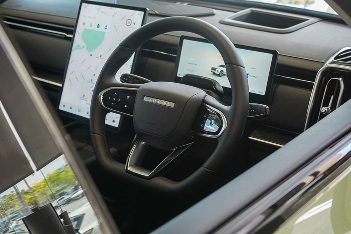 2025 Jaecoo J7 SHS Summit