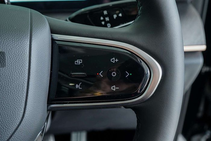 2025 Jaecoo J8 Track