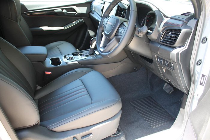 2025 Isuzu MU-X X-TERRAIN