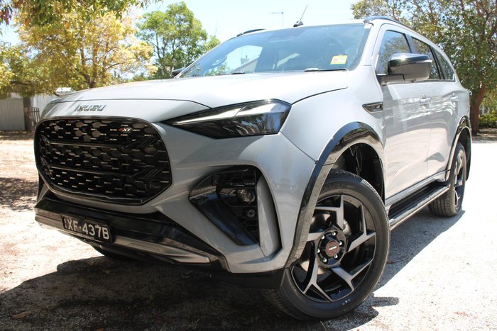 2025 Isuzu MU-X X-TERRAIN