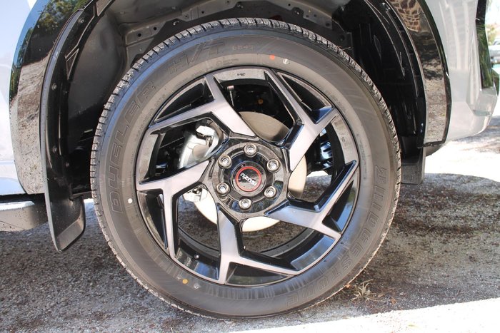 2025 Isuzu MU-X X-TERRAIN