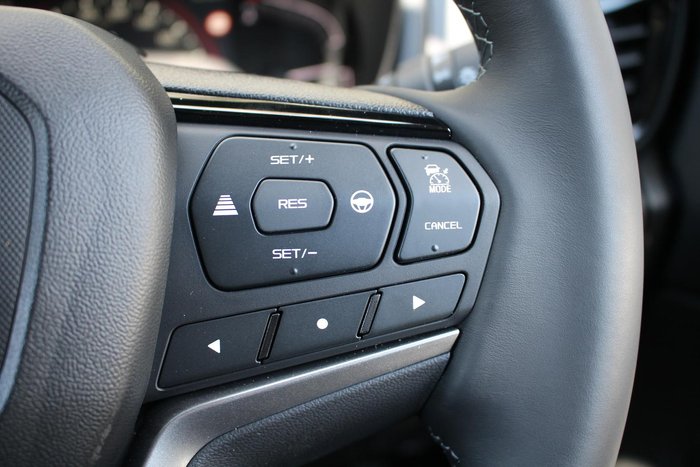 2025 Isuzu MU-X X-TERRAIN