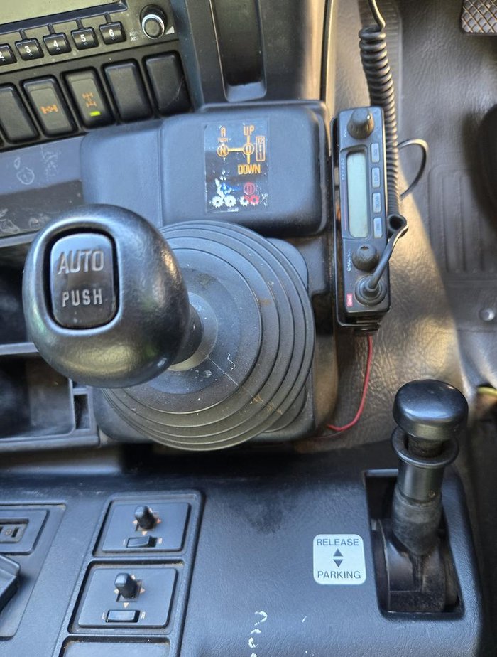 2008 Isuzu Cxz Giga ISUZU CIGA CXZ WHITE