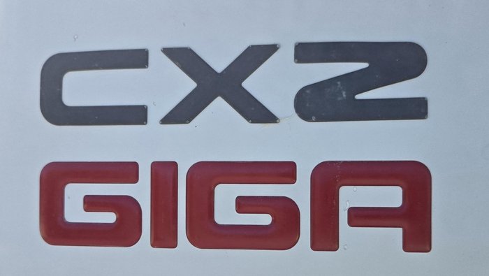 2008 Isuzu Cxz Giga WHITE