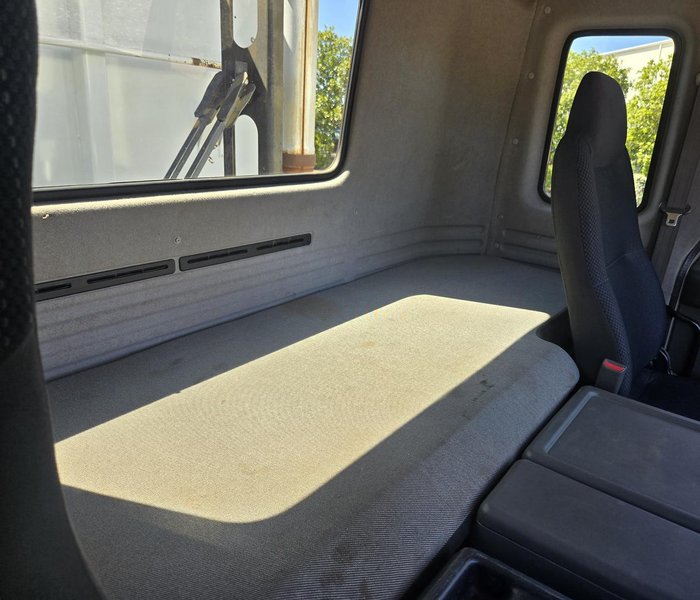 2008 Isuzu Cxz Giga ISUZU CIGA CXZ WHITE