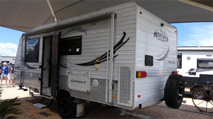 2016 Montana Outback