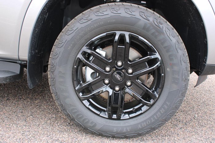 2025 Ford Everest Black Edition