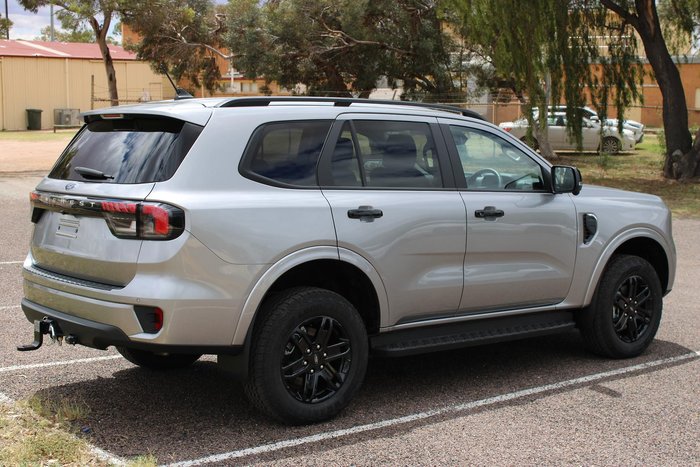 2025 Ford Everest Black Edition
