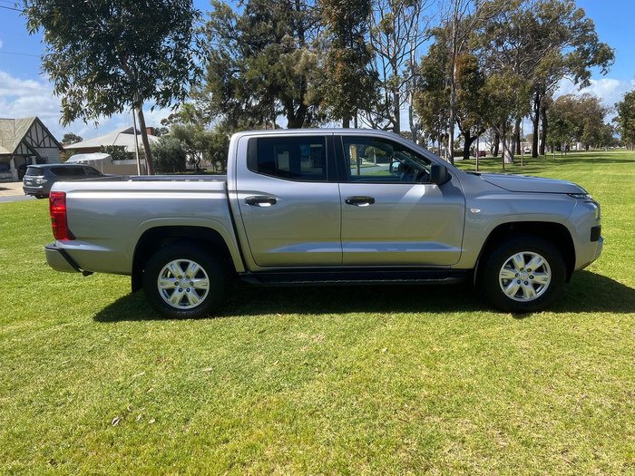 2025 Mitsubishi Triton GLX+ MV MY25 4X4 Dual Range Blade Silver