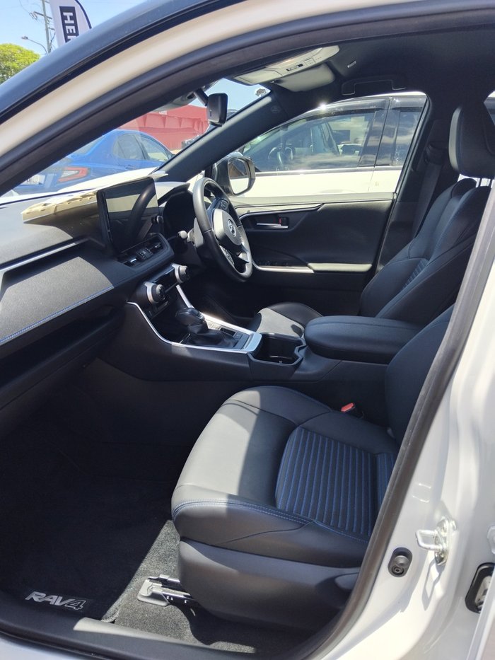 2023 Toyota RAV4 XSE