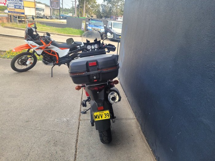 2004 Suzuki DL650 V-STROM RED