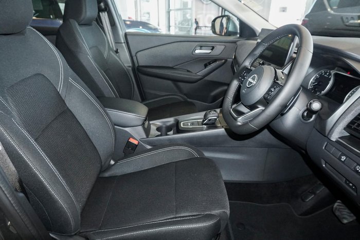 2025 Nissan QASHQAI ST-L