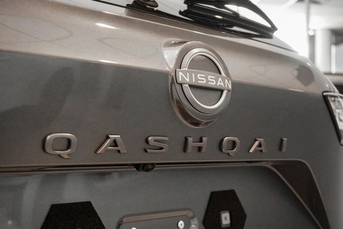 2025 Nissan QASHQAI ST-L
