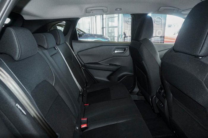 2025 Nissan QASHQAI ST-L