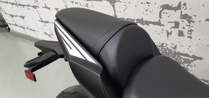 2025 Kawasaki Ninja 650L (LAMS) ABS Ninja Silver