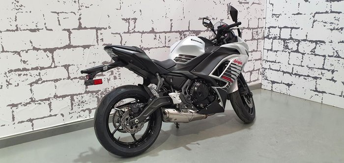 2025 Kawasaki Ninja 650L (LAMS) ABS Ninja Silver