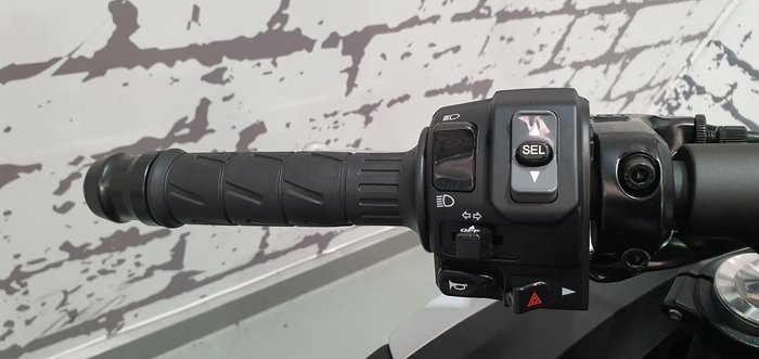 2025 Kawasaki Ninja 650L (LAMS) ABS Ninja Silver