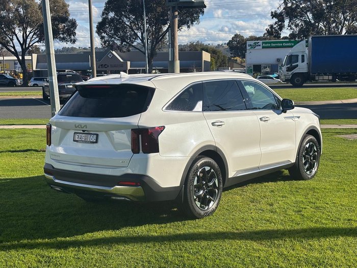 2025 Kia Sorento Sport