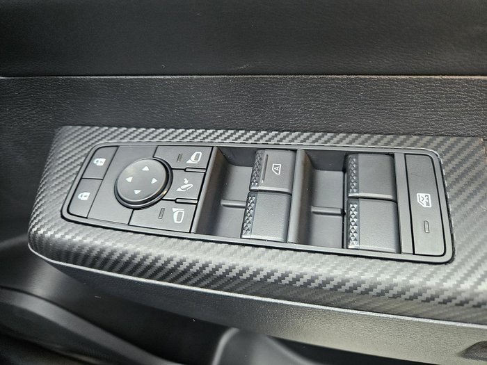 2025 Mitsubishi Triton GLS