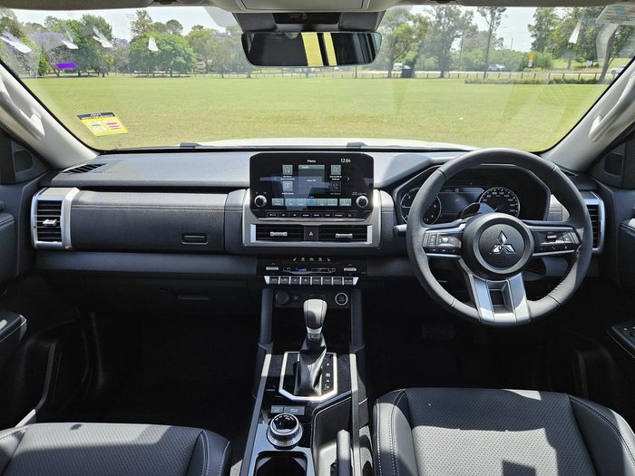 2025 Mitsubishi Triton GLS