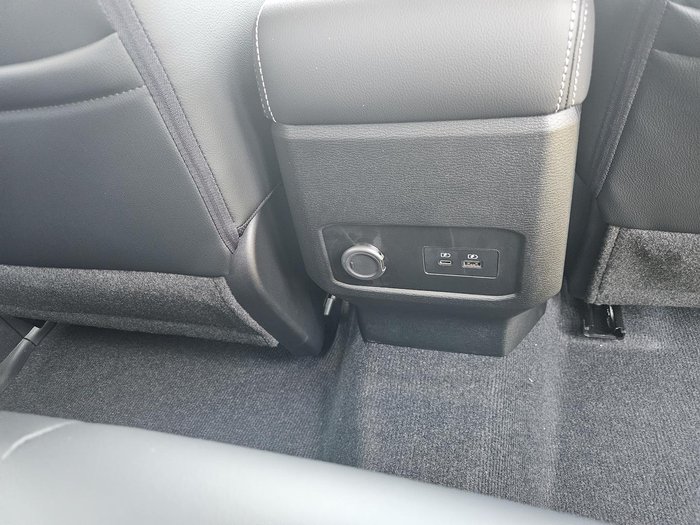 2025 Mitsubishi Triton GLS