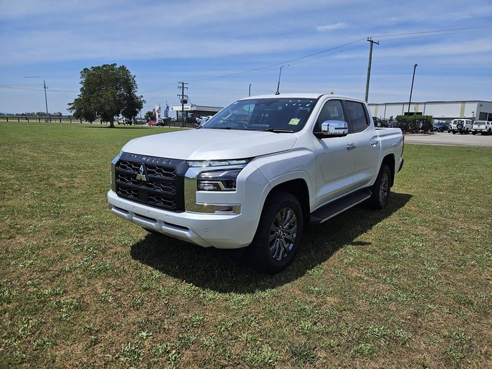 2025 Mitsubishi Triton GLS
