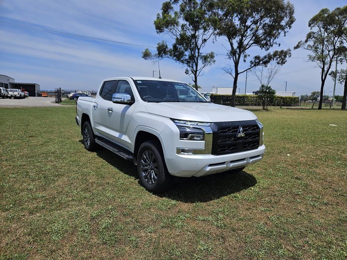 2025 Mitsubishi Triton GLS