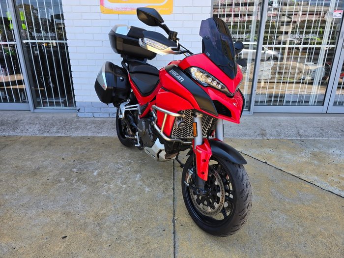 2015 DUCATI MULTISTRADA S TOURING Red