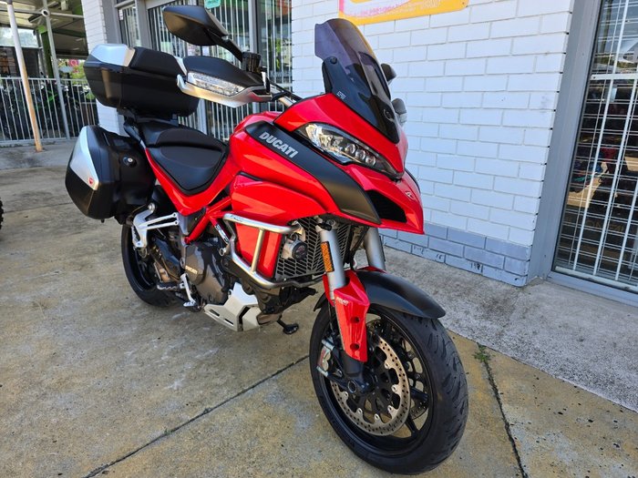 2015 DUCATI MULTISTRADA S TOURING Red
