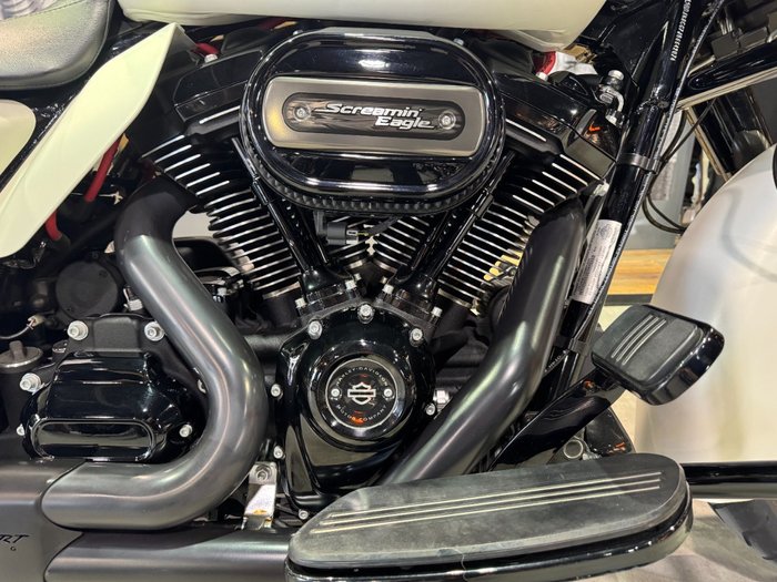 2018 Harley-davidson FLHXS STREET GLIDE SPECIAL Bonneville Salt Denim