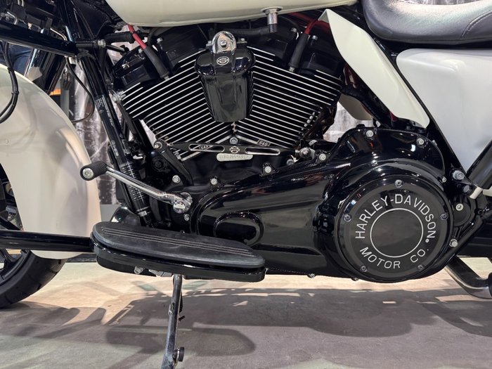 2018 Harley-davidson FLHXS STREET GLIDE SPECIAL Bonneville Salt Denim