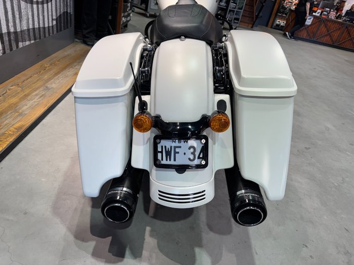 2018 Harley-davidson FLHXS STREET GLIDE SPECIAL Bonneville Salt Denim