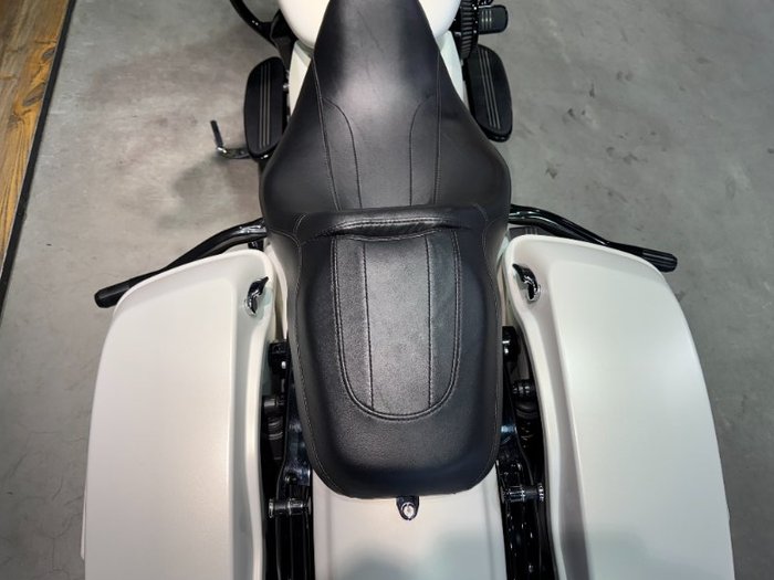2018 Harley-davidson FLHXS STREET GLIDE SPECIAL Bonneville Salt Denim