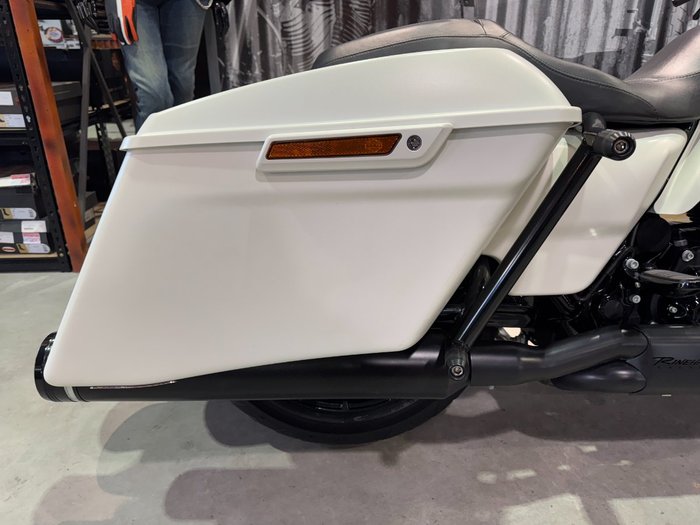 2018 Harley-davidson FLHXS STREET GLIDE SPECIAL Bonneville Salt Denim