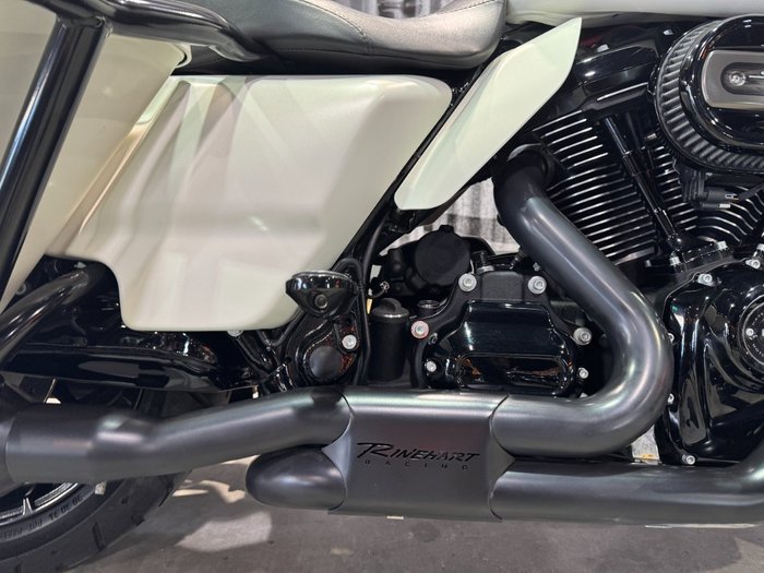 2018 Harley-davidson FLHXS STREET GLIDE SPECIAL Bonneville Salt Denim