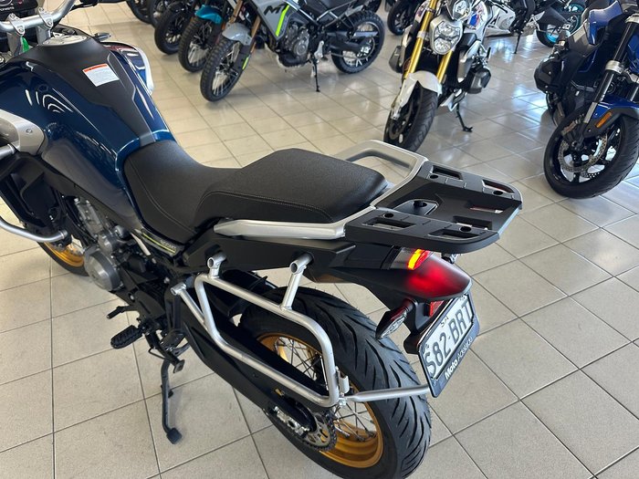2022 CFMOTO 800MT Touring MT Blue