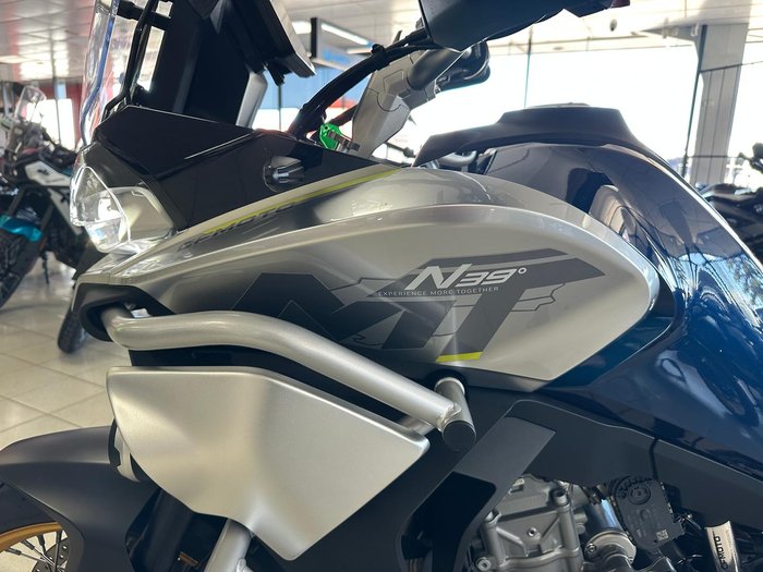 2022 CFMOTO 800MT Touring MT Blue