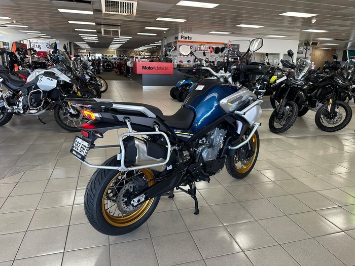 2022 CFMOTO 800MT Touring MT Blue