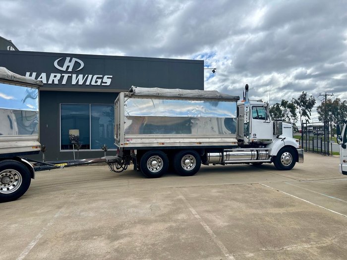 2019 Western Star 4864Fs2 Truck & Dog Trailer 20M Pbs Combo In Stock Now! White