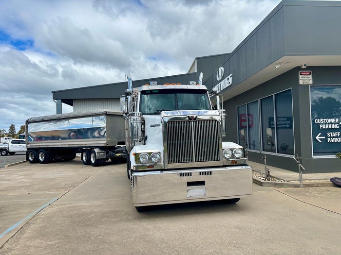 2019 Western Star 4864Fs2 Truck & Dog Trailer 20M Pbs Combo In Stock Now! White