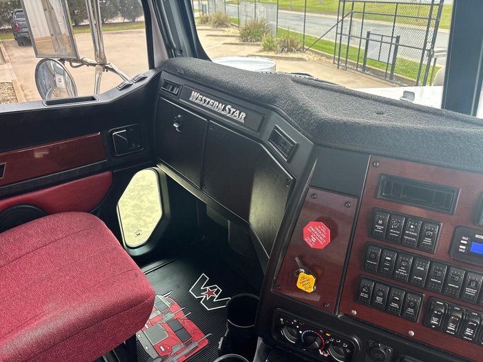 2019 Western Star 4864Fs2 Truck & Dog Trailer 20M Pbs Combo In Stock Now! White