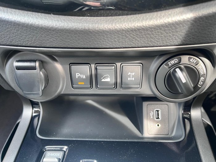 2025 Nissan Navara PRO-4X