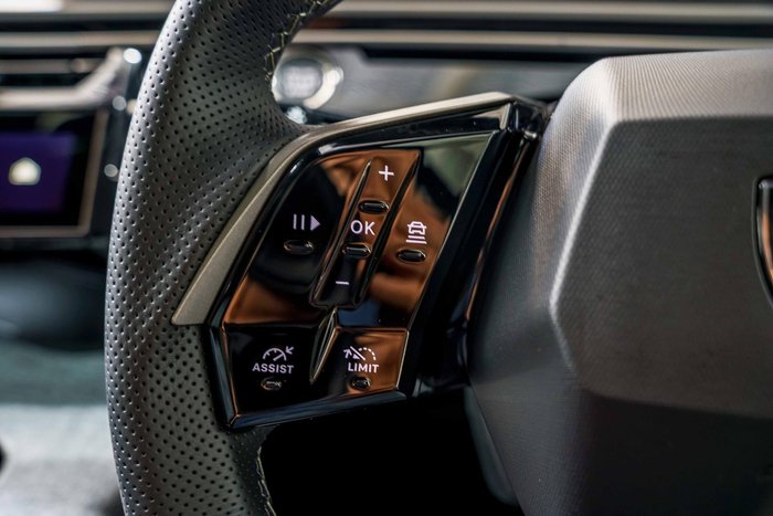 2025 Peugeot 5008 GT Premium Hybrid P74 MY25 Titanium Grey