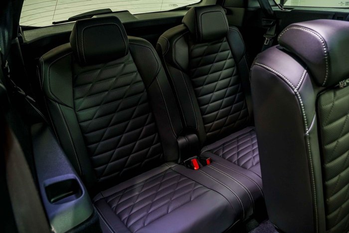 2025 Peugeot 5008 GT Premium Hybrid P74 MY25 Titanium Grey