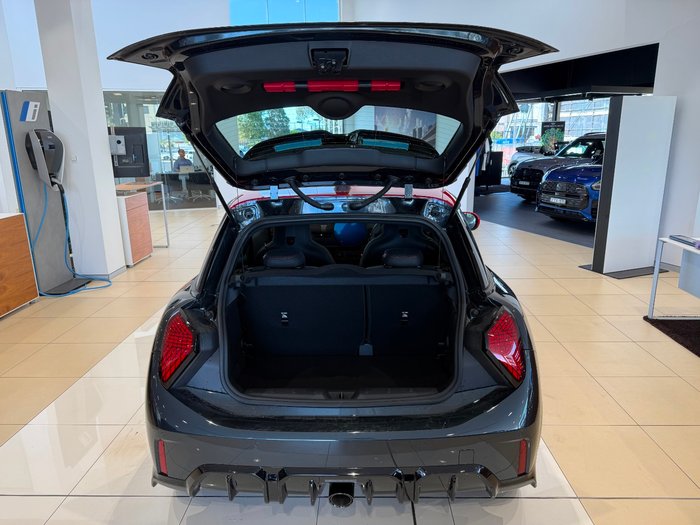 2024 MINI Cooper JCW Favoured